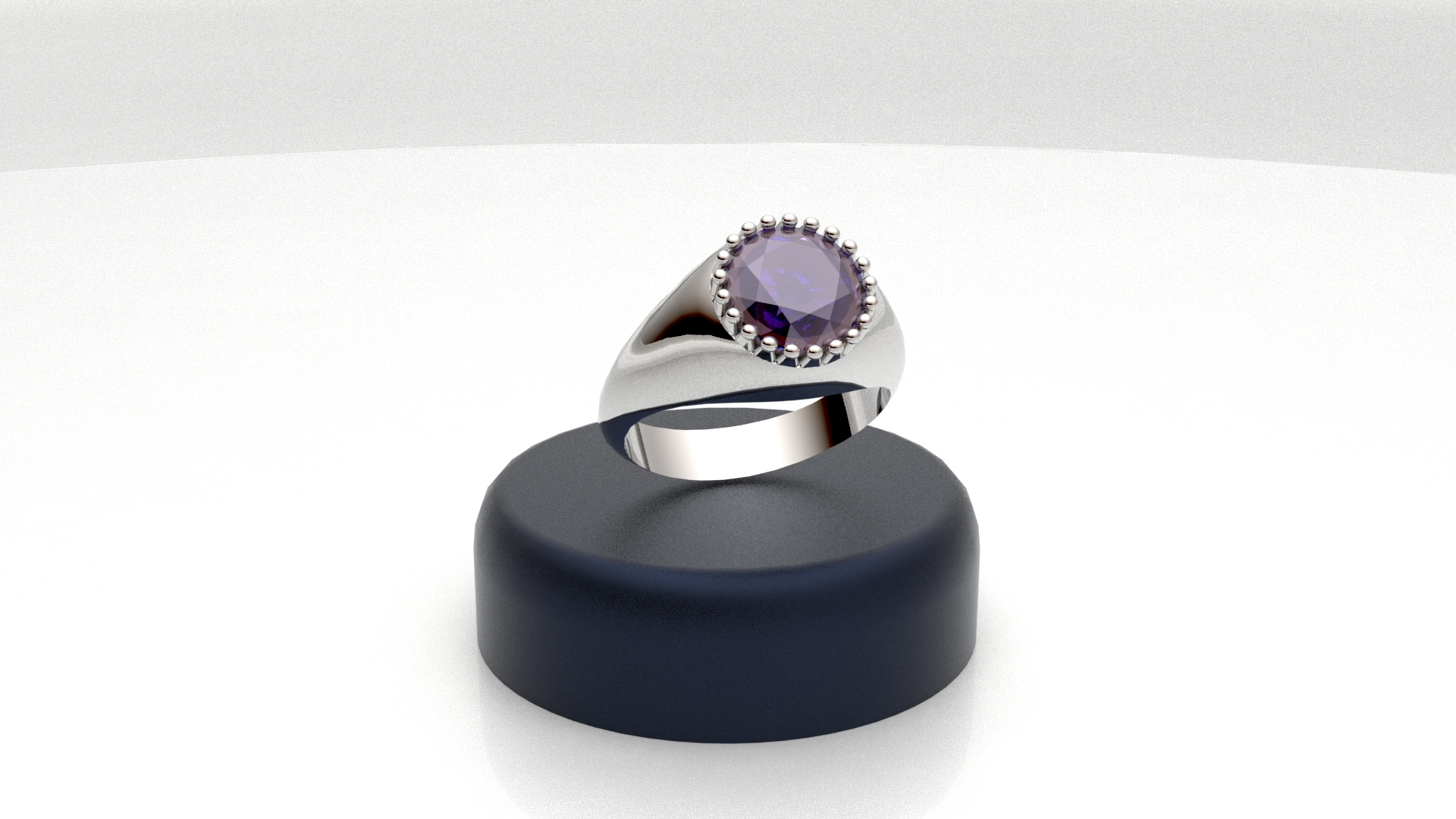 Anello con ametista centrale