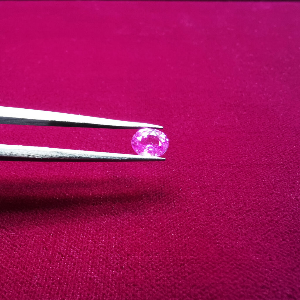 Zaffiro rosa